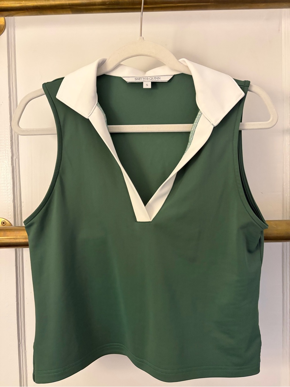 SMITH & QUINN Dylan Sleeveless Golf Top